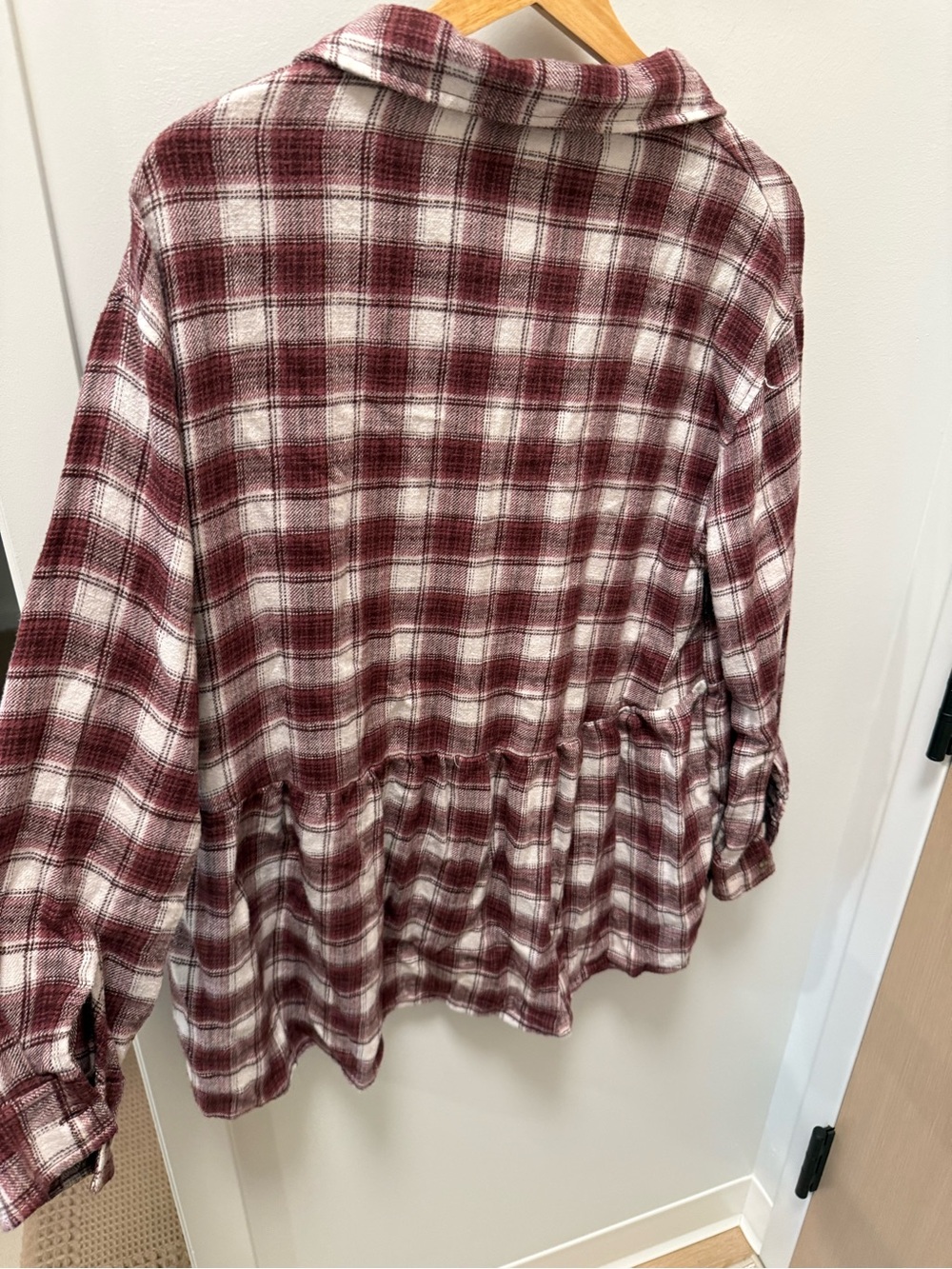 American Eagle Outfitters Burgundy & White Plaid Shirt - Picture 5 of 6